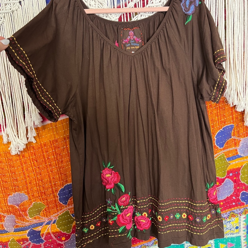Johnny Was Embroidered Brown Top with Embroidered Floral Accents